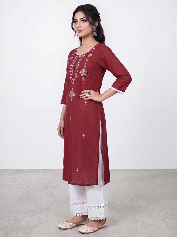 R&B Women Maroon Geometric Embriodery Round Neck Three-Quarter Sleeves Straight Kurta