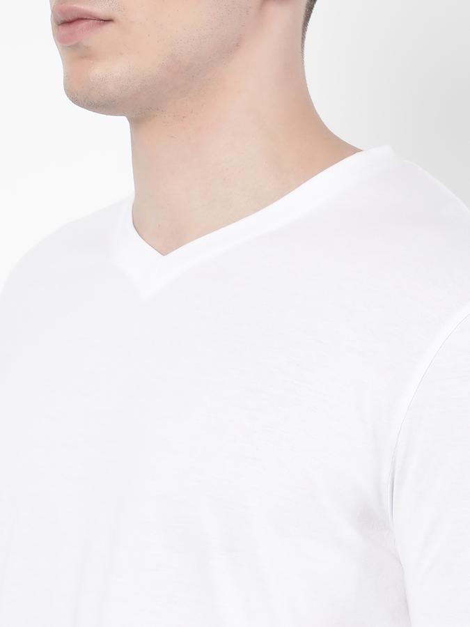 R&B Men's V-Neck T-Shirt image number 3