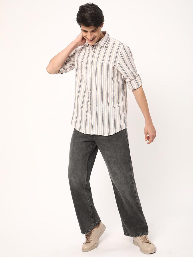 Men Regular Fit Cutaway Collar Shirt image number 1