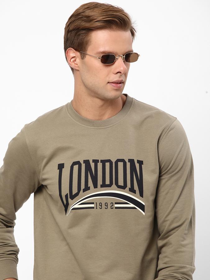 Men Fleece Regular Fit Crew Neck Graphic Sweatshirt