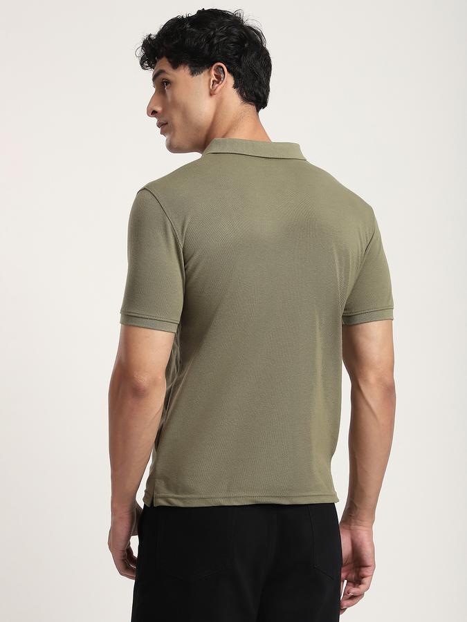 Men Cotton Blend Regular Fit Polo Neck Solid T-shirt