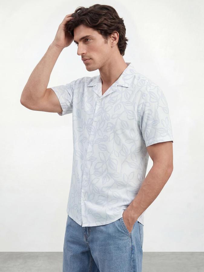 R&B Men White Floral Print Resort Collar Short Sleeves Regular Fit Shirt