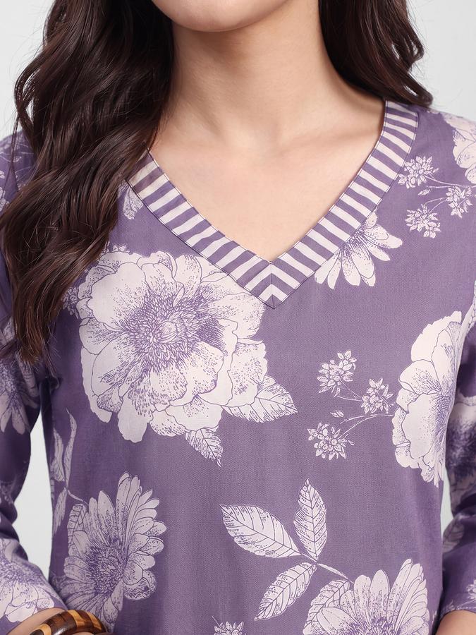R&B Womens Lavender Three-Quarter Sleeves V Neck Floral Printed Straight Kurta
