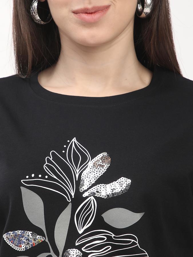 R&B WOMEN'S GRAPHIC T-SHIRT image number 3