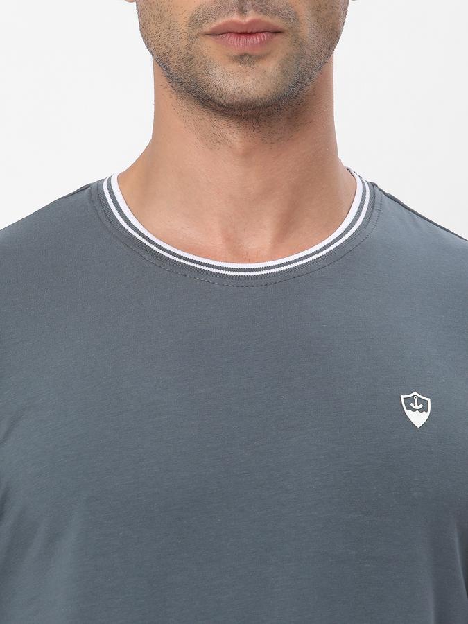 Men Logo Print Regular Fit T-Shirt image number 3