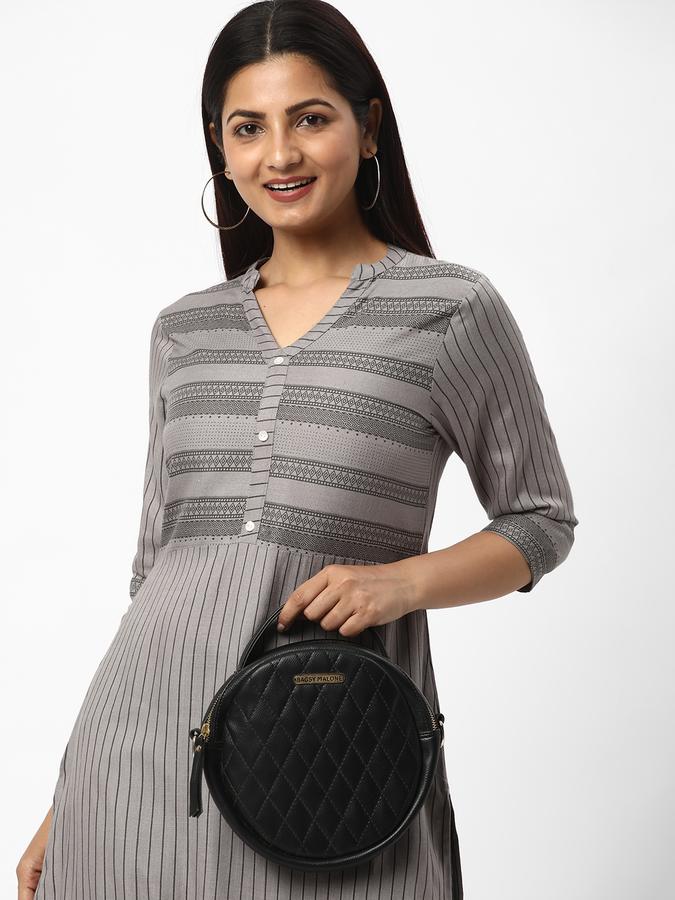 R&B Women Grey Kurtas image number 0