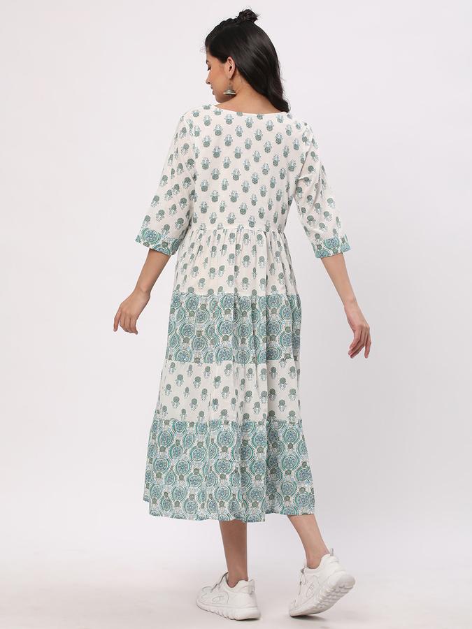 Women Paisley Printed Flared Kurta image number 2