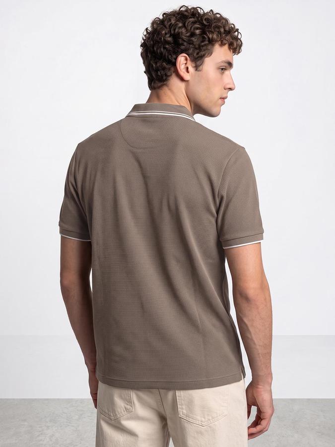R&B Men Olive Textured Short Sleeves Polo Collar T-Shirt