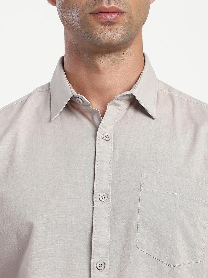 R&B Men Sand Spread Collar Short Sleeves Solid Shirt