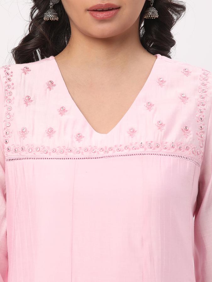 Women Poly Blend Regular Fit V Neck Embroidered Kurta