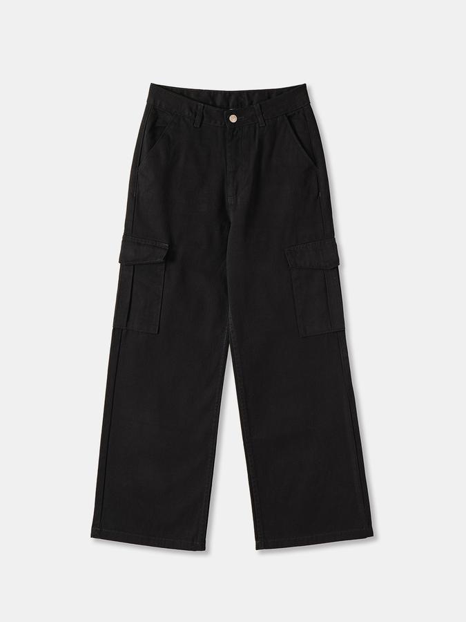 Solid Wide Leg Cargo Jeans with Button Closure