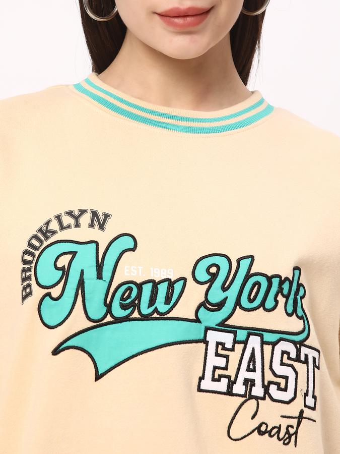 Women Regular Fit Graphic Print Sweatshirt image number 3