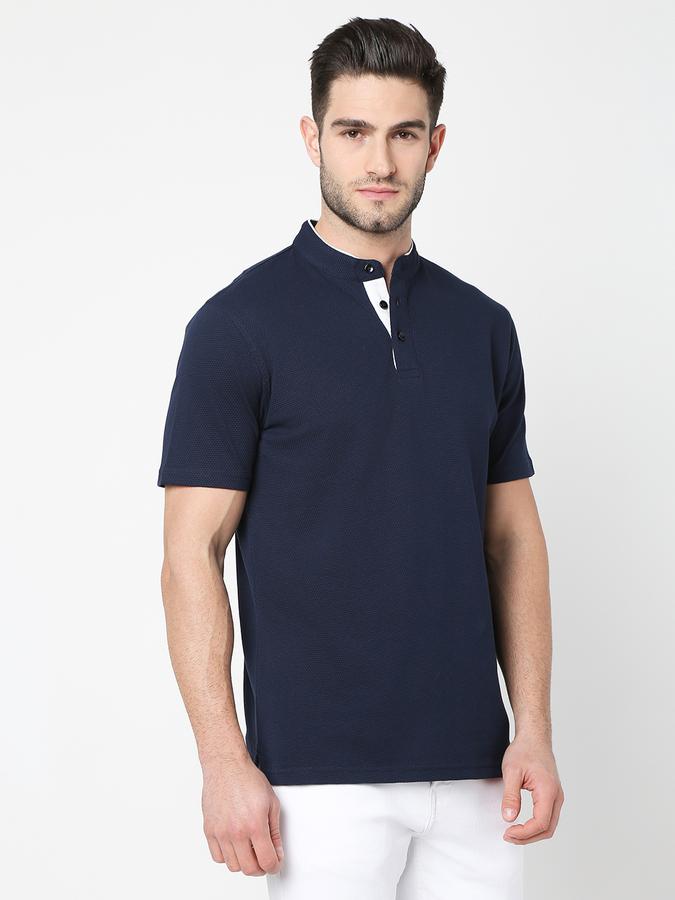 Men Patterned Regular Fit Henley T-Shirt image number 2