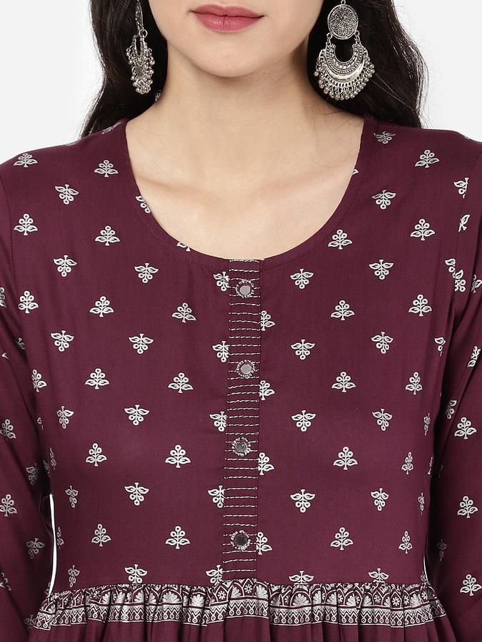R&B Women Plum Kurtas image number 3