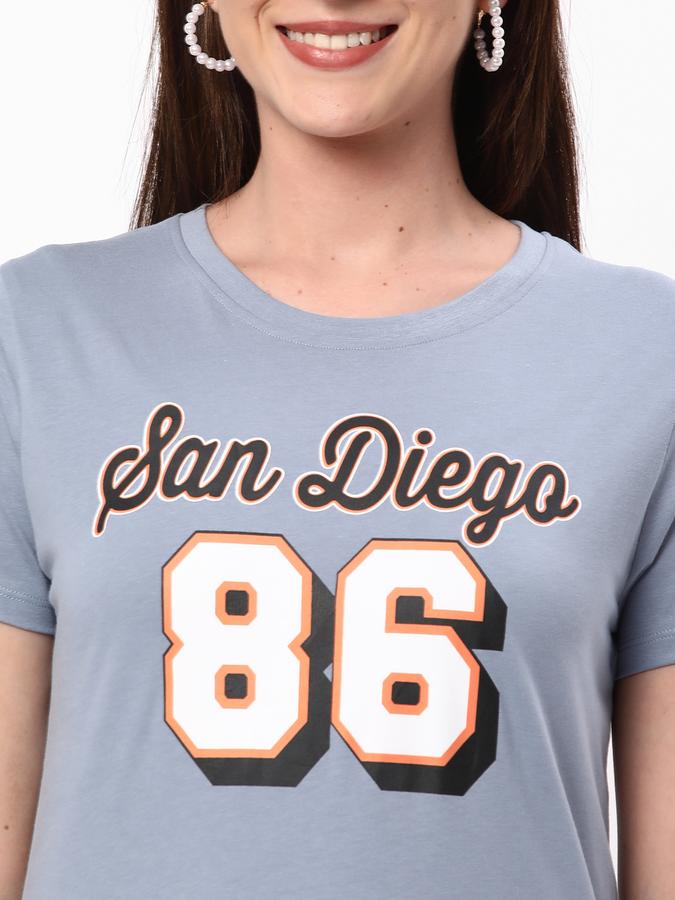 Women Typographic Print Crew-Neck T-Shirt image number 3