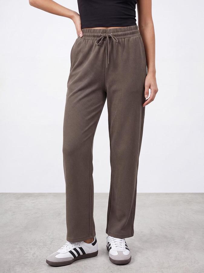 R&B Women Brown Solid Mid Rise Regular Fit Track Pant