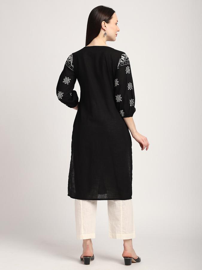 Women Cotton Straight Fit Round Neck Embroidered Kurta