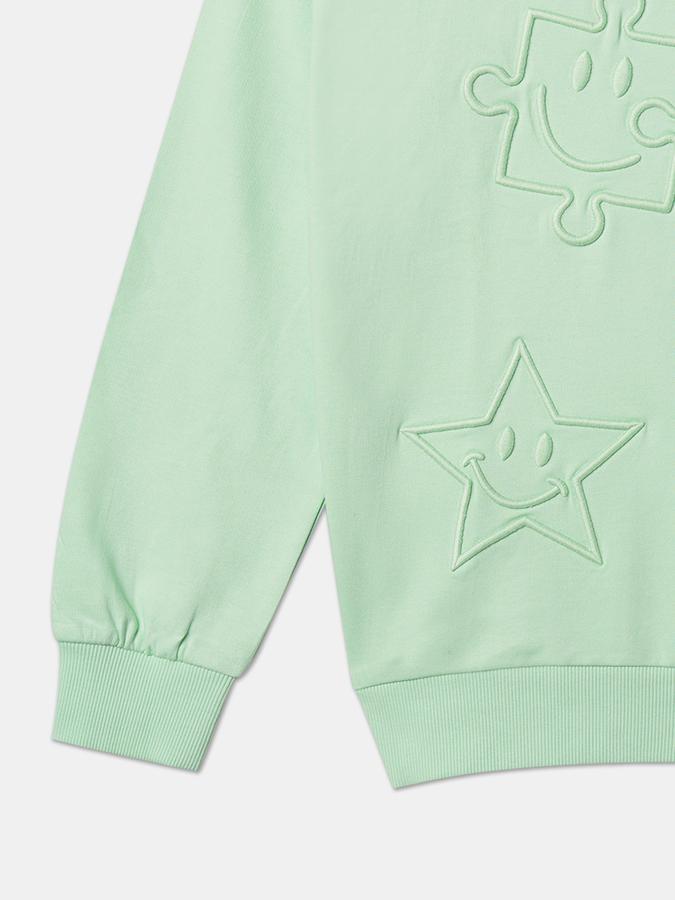 Girls Embroidered Regular Fit Sweatshirt image number 3
