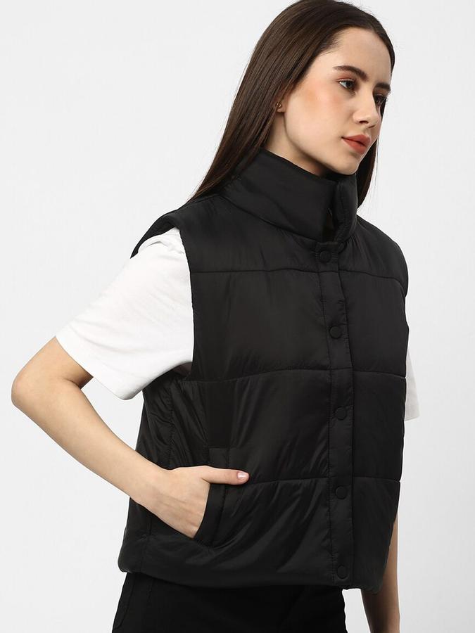 R&B Women Black Sleeveless Solid High Neck Puffer Jacket