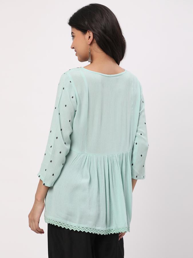 Women Embroidered Straight Tunic image number 2