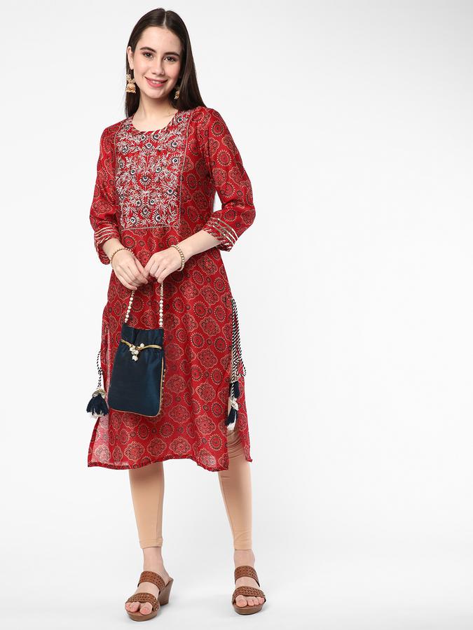 R&B Red Women Kurtas image number 1