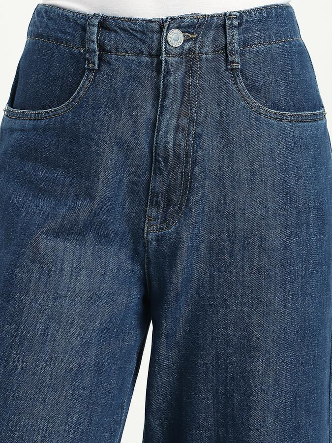 Women Cotton Wide Leg Mid Rise Faded Jeans