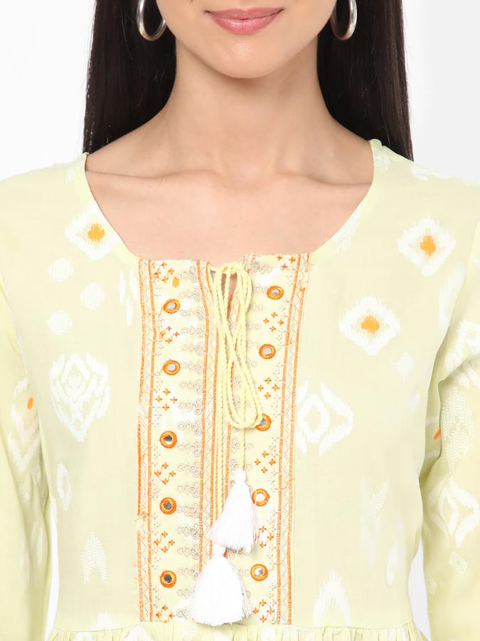 R&B Women Green Tops image number 3