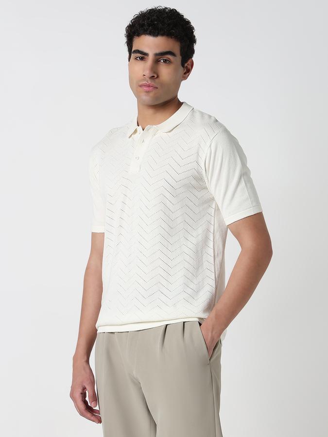 Solid Men Round Neck T-Shirt image number 2