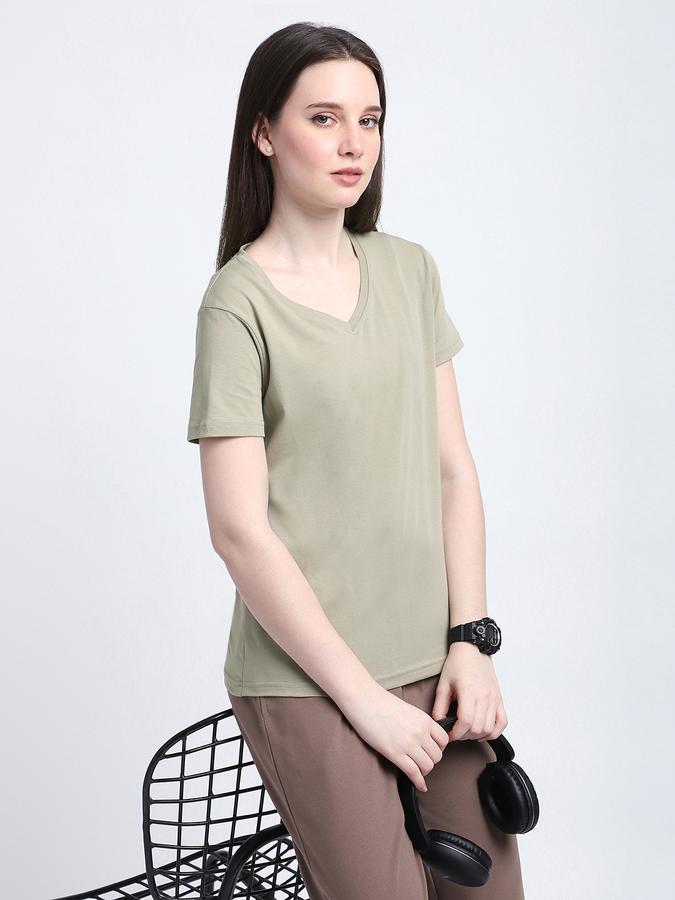 Women Cotton Blend Regular Fit V-Neck Solid T-shirt