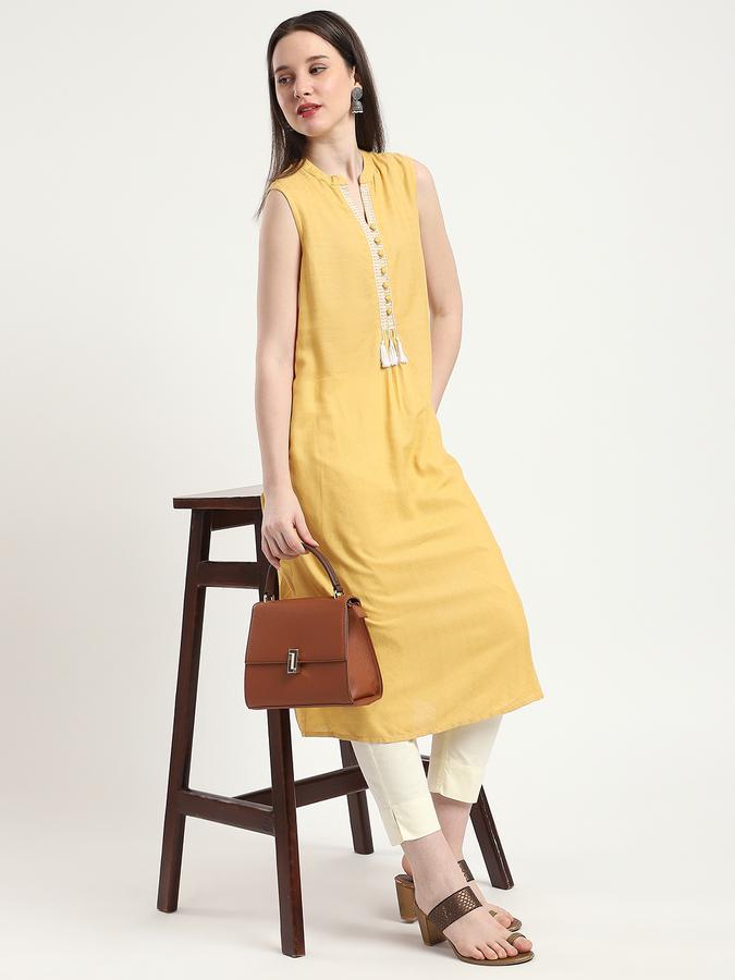 Women Viscose Regular Fit Mandarin Collar Embroidered Kurta