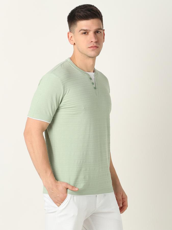 Men Regular Fit Crew-Neck T-Shirt image number 2