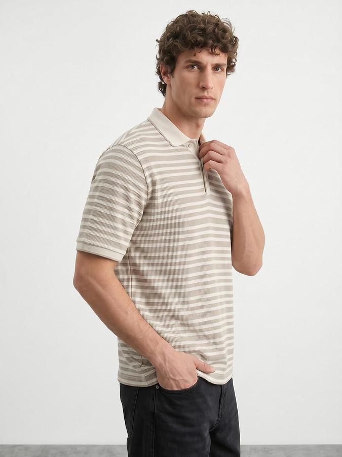 R&B Beige Men Striped Short Sleeves Tshirt