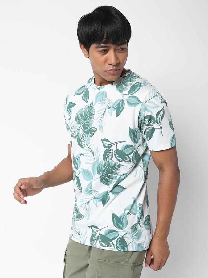 Men Leaf Print Round-Neck T-Shirt image number 1