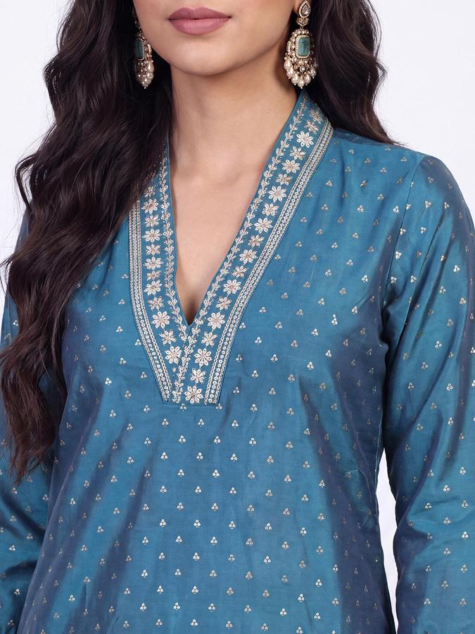 R&B Women Teal Blue Embroidered V-Neck Three-Quarter Sleeve Ikat Kurta