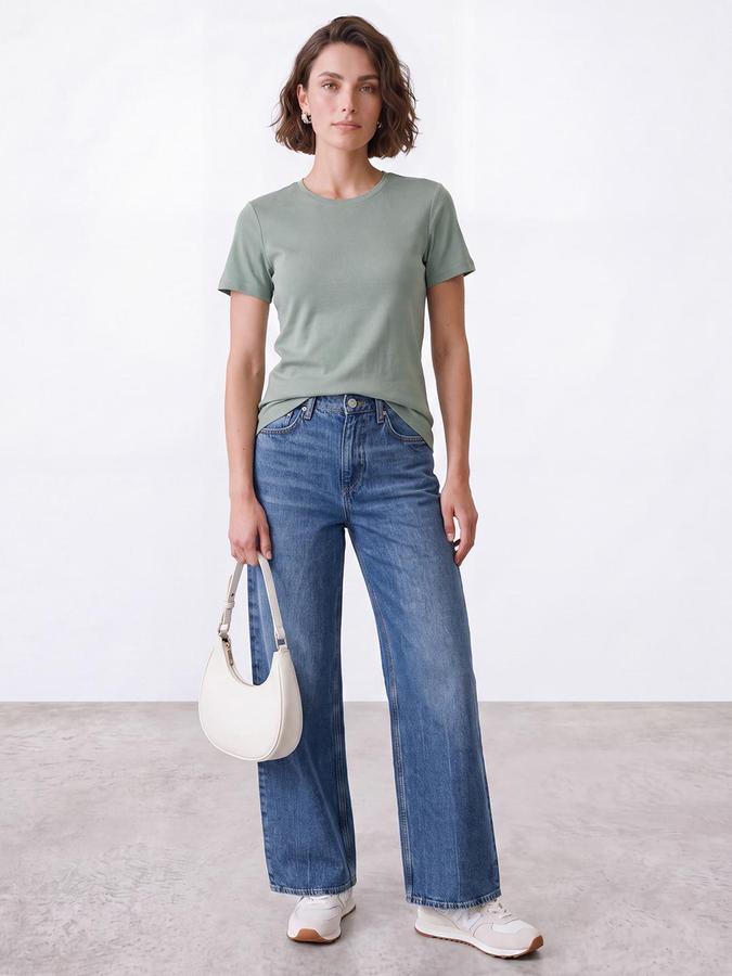 R&B Women Green Short Sleeve Round Neck Solid T-Shirt