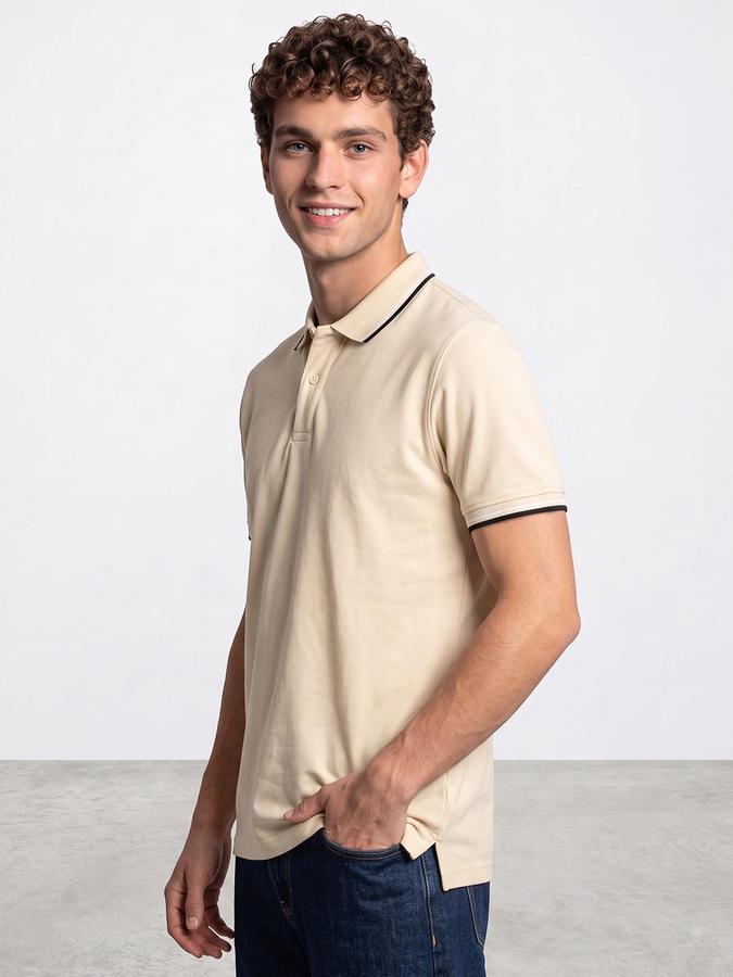 R&B Men Yellow Textured Short Sleeves Polo Collar T-Shirt
