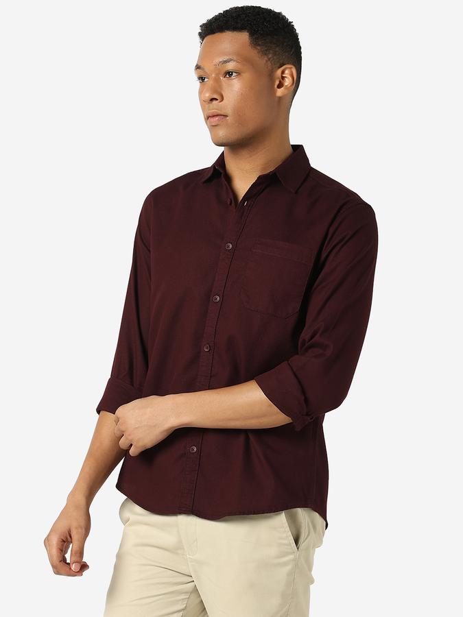 Men Shirt with Spread Collar image number 2