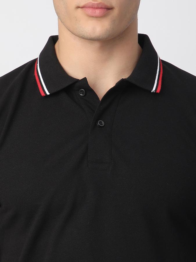 Men Cotton Blend Slim Fit Polo Neck Solid T-shirt