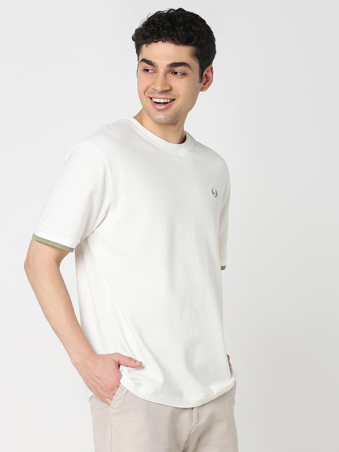 R&B Solid Men Round Neck T-Shirt image number 2