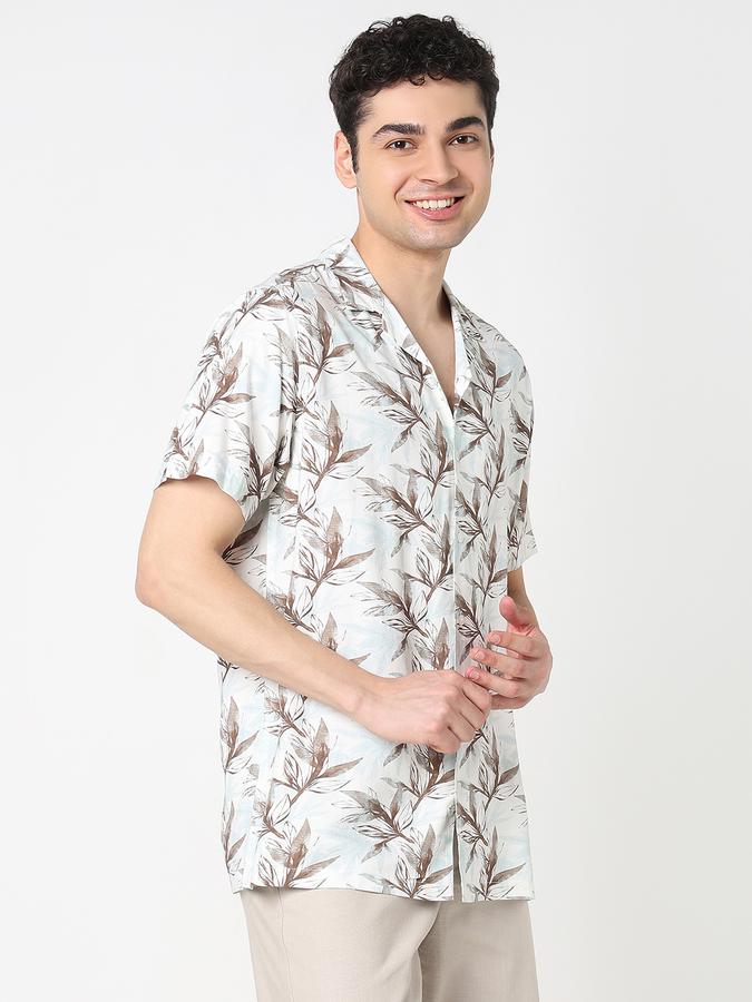 Mens Casual Short Sleeves shirt-Regular Fit image number 2