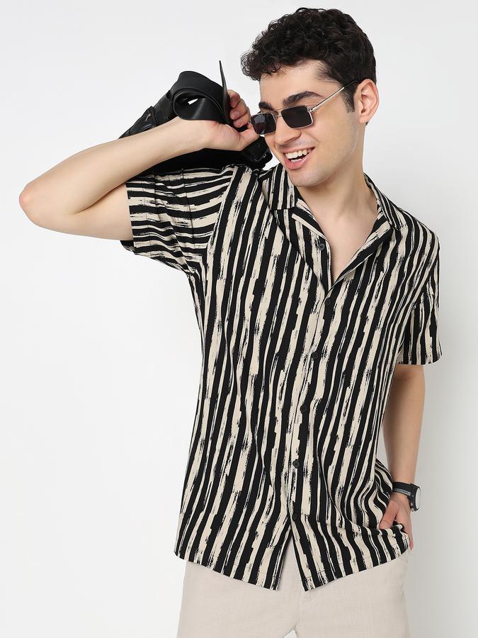 Mens Casual Short Sleeves shirt-Regular Fit image number 0