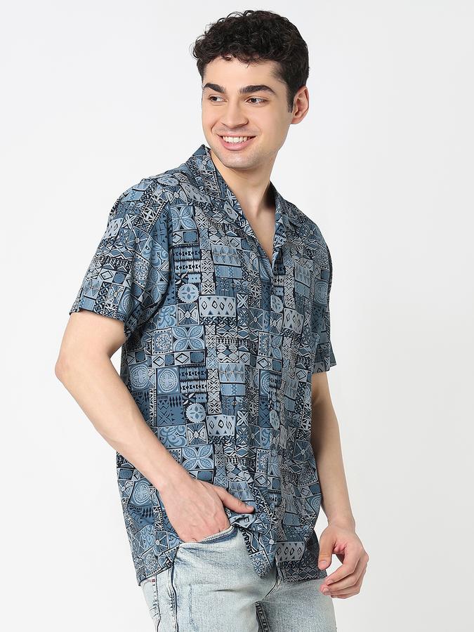 Mens Casual Short Sleeves shirt-Regular Fit image number 2