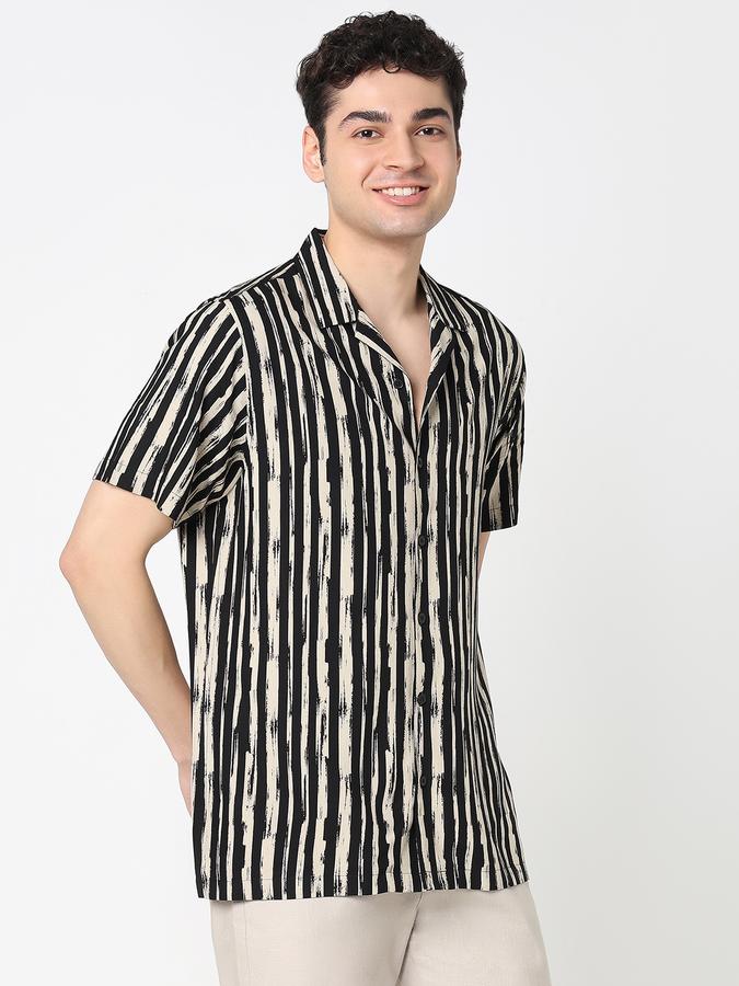 Mens Casual Short Sleeves shirt-Regular Fit image number 3