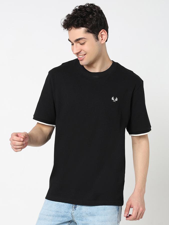 R&B Solid Men Round Neck T-Shirt image number 3