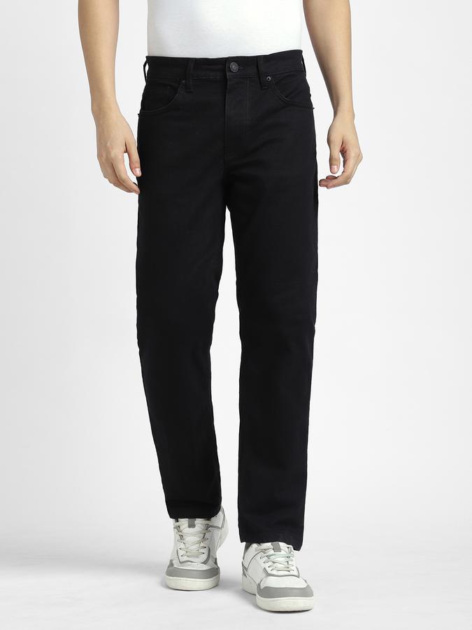 Men Denim Straight Fit Mid Rise Clean Look Jeans