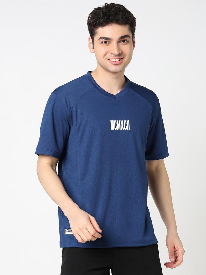Men Polyester Regular Fit V-Neck Printed T-shirt