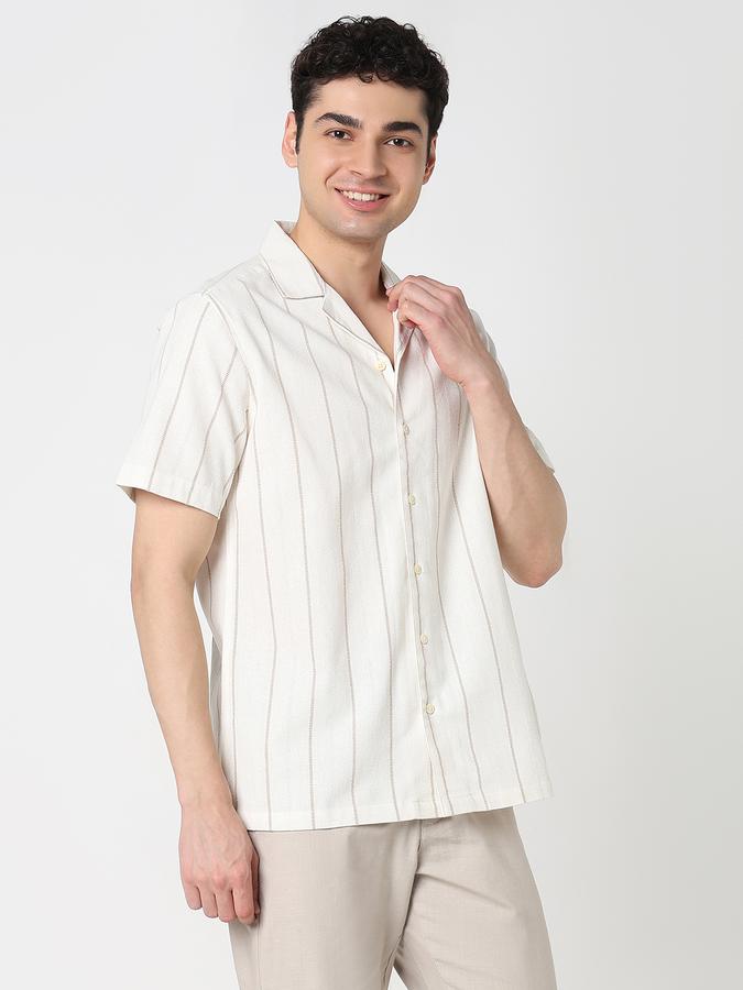 Men Polycotton Regular Fit Camp Collar Textured Shirt