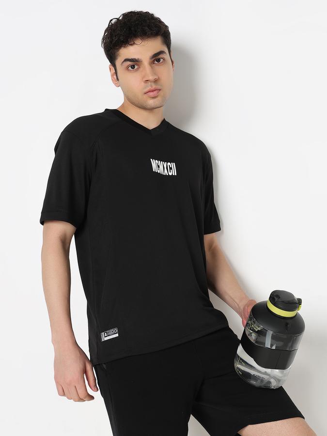 Men Polyester Regular Fit V-Neck Printed T-shirt