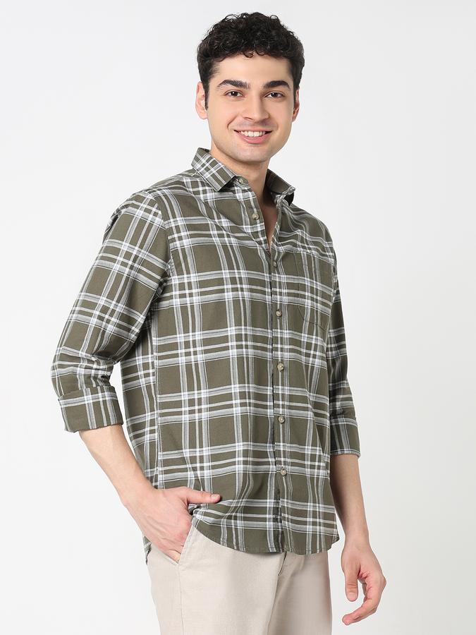 Men Cotton Regular Fit Point Collar Checked Shirt