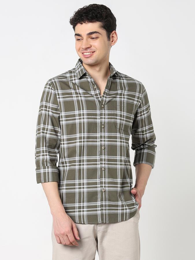 Men Cotton Regular Fit Point Collar Checked Shirt